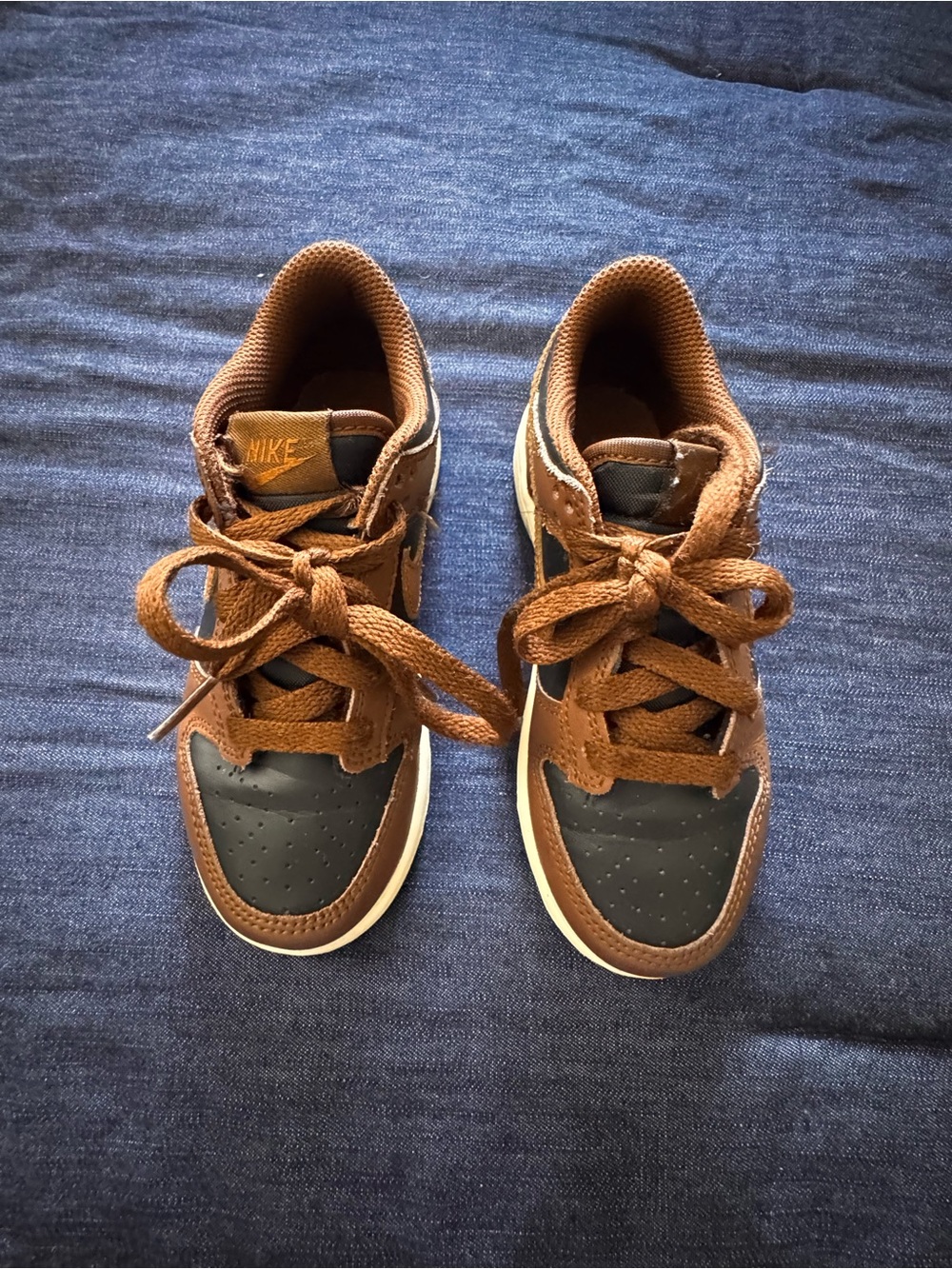 Nike Kids Brown and Black Low-Top Sneakers with White Trim (12c)